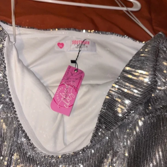 Silver Sequin dress with high slit - Picture 4 of 6